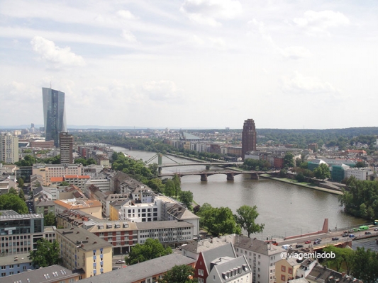 frankfurt cathedral view