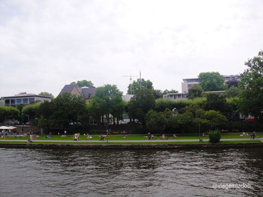 Frankfurt - passeio de barco - boat trip